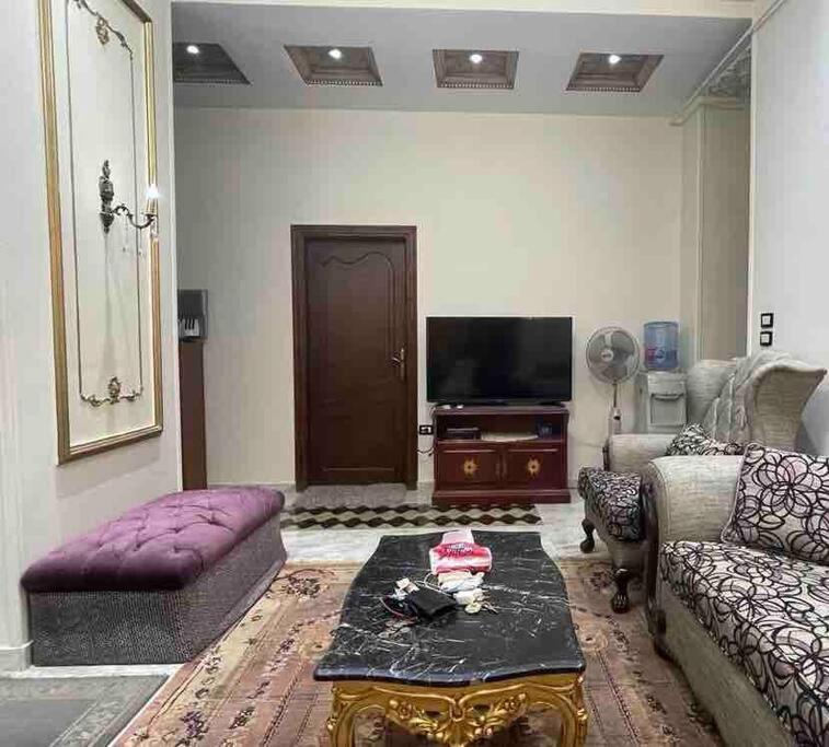 Bright And Vintage 3 Bedroom *