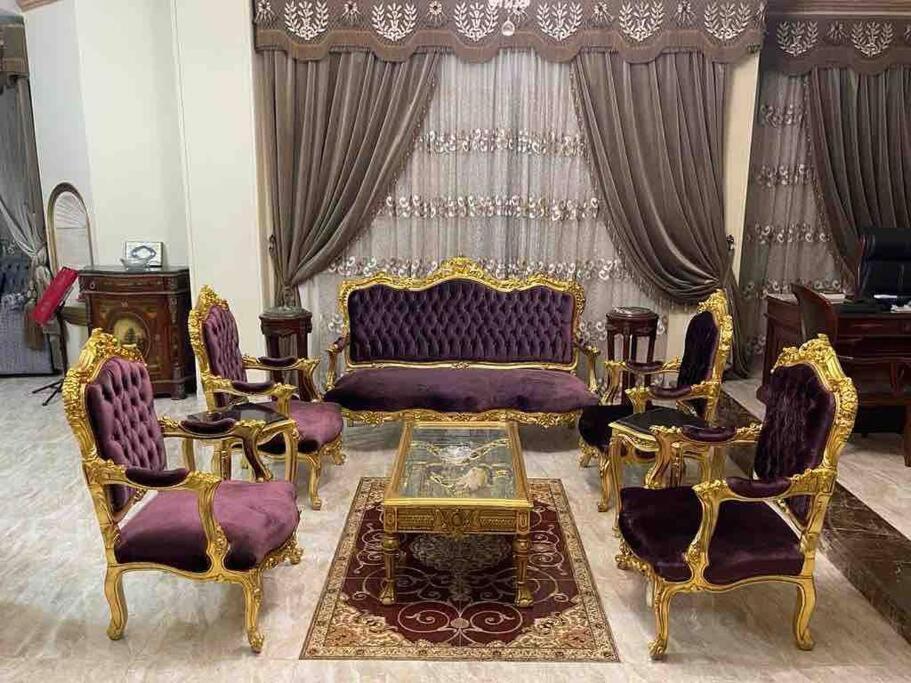 Bright And Vintage 3 Bedroom Apartment Cairo